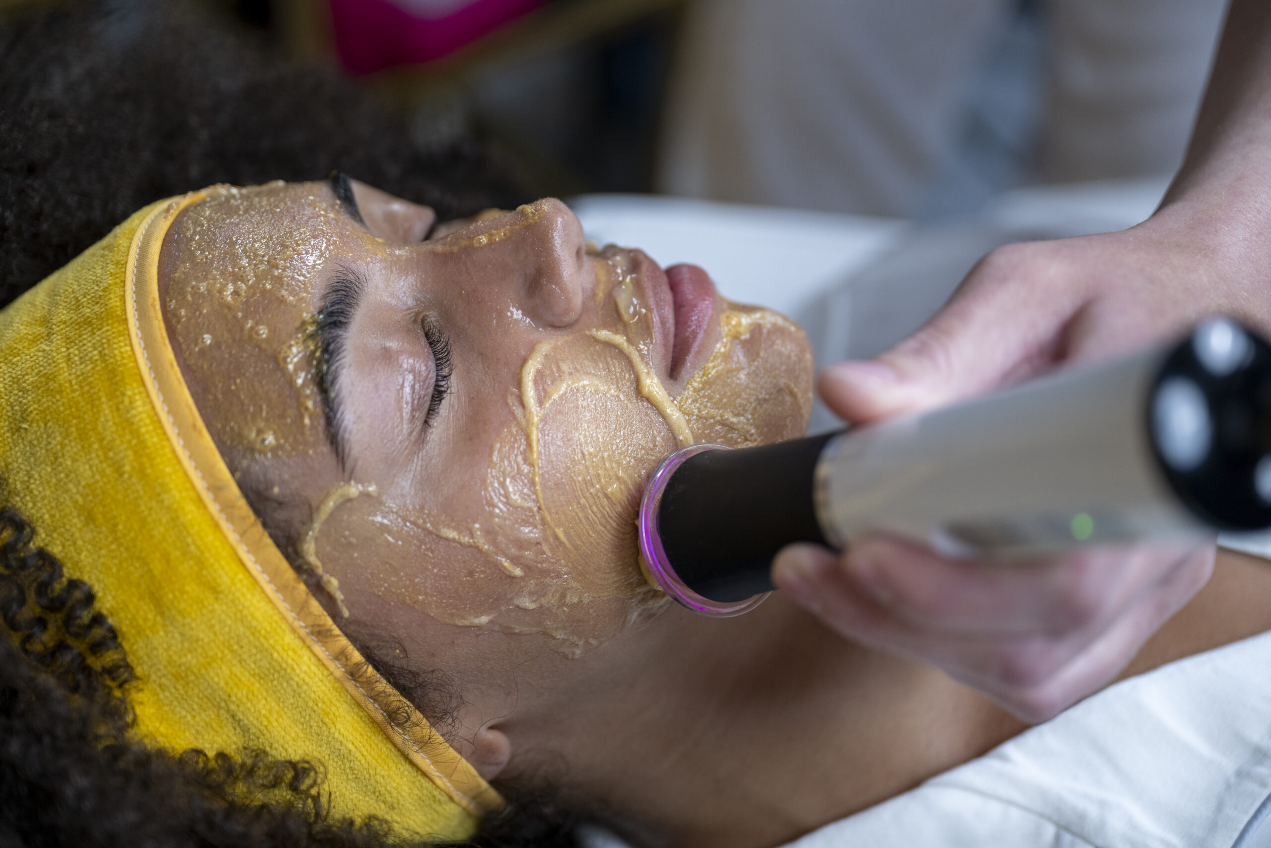 Transform Your Skin with the OxyGeneo Super Facial Now